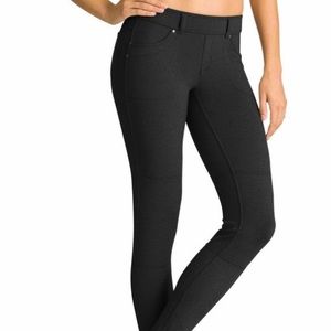 Athleta Black Bettona Legging XSP